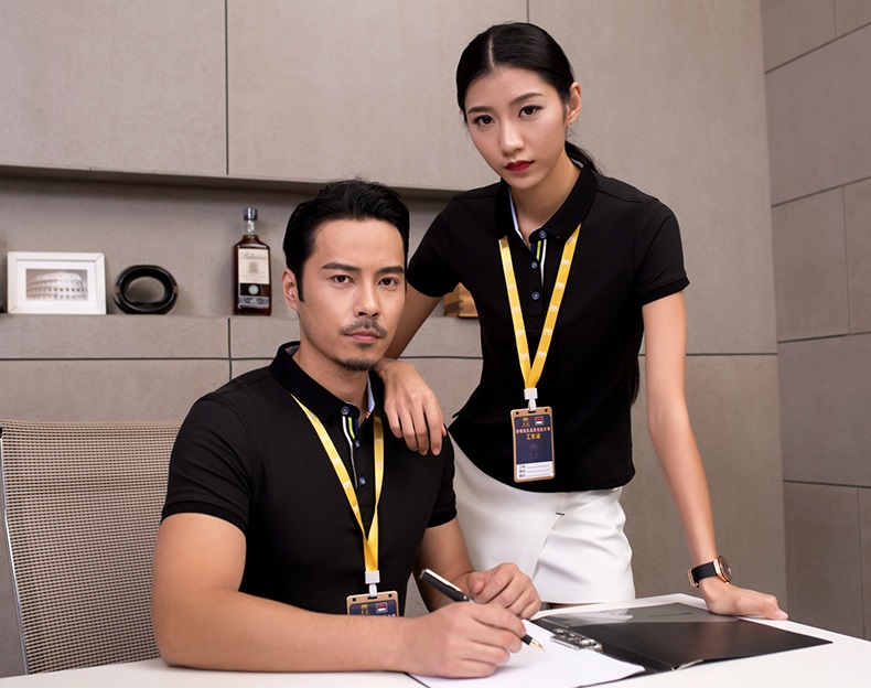 企業定制polo衫,印圖案選擇燙畫好還是刺繡好